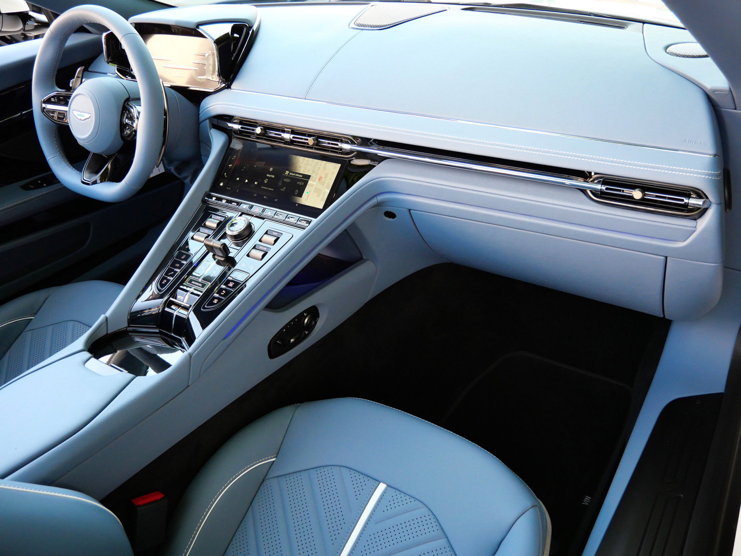 New 2026 Aston Martin DB12 Convertible RWD image 10