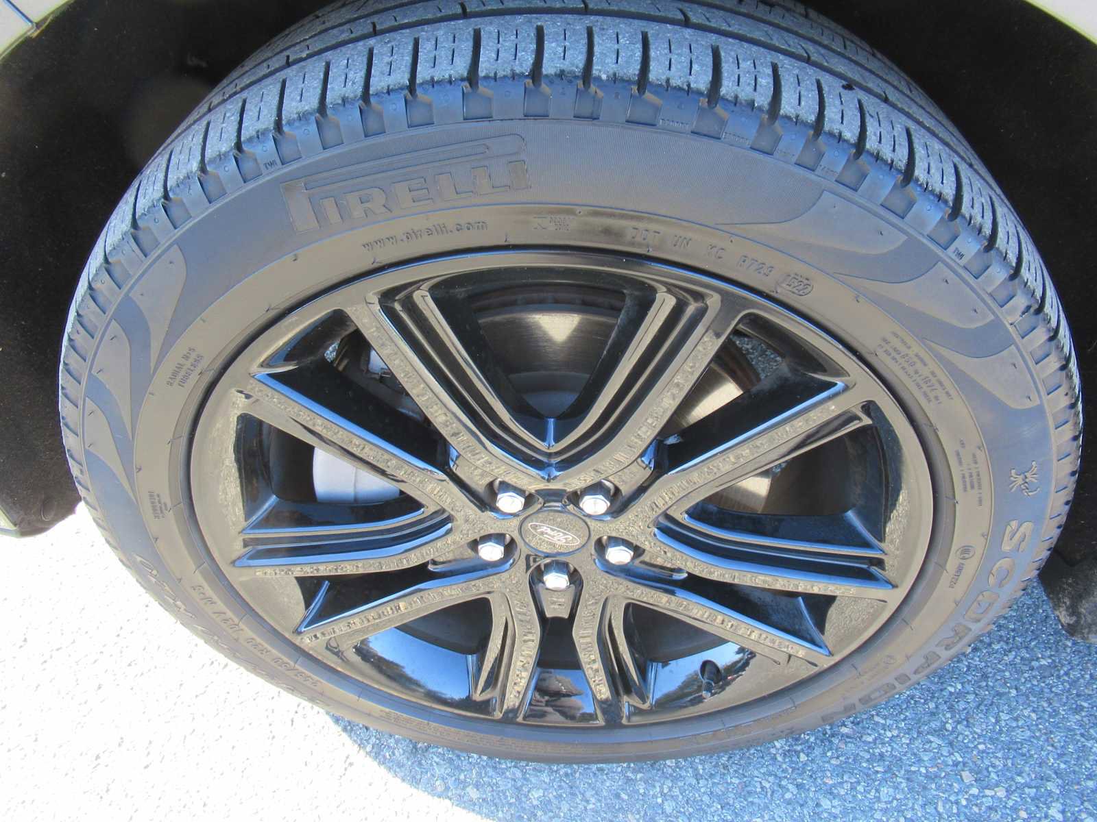 Used 2022 Ford Edge ST-Line image 10