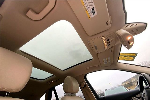 Used 2018 Mercedes-Benz GLC 300 4MATIC image 11