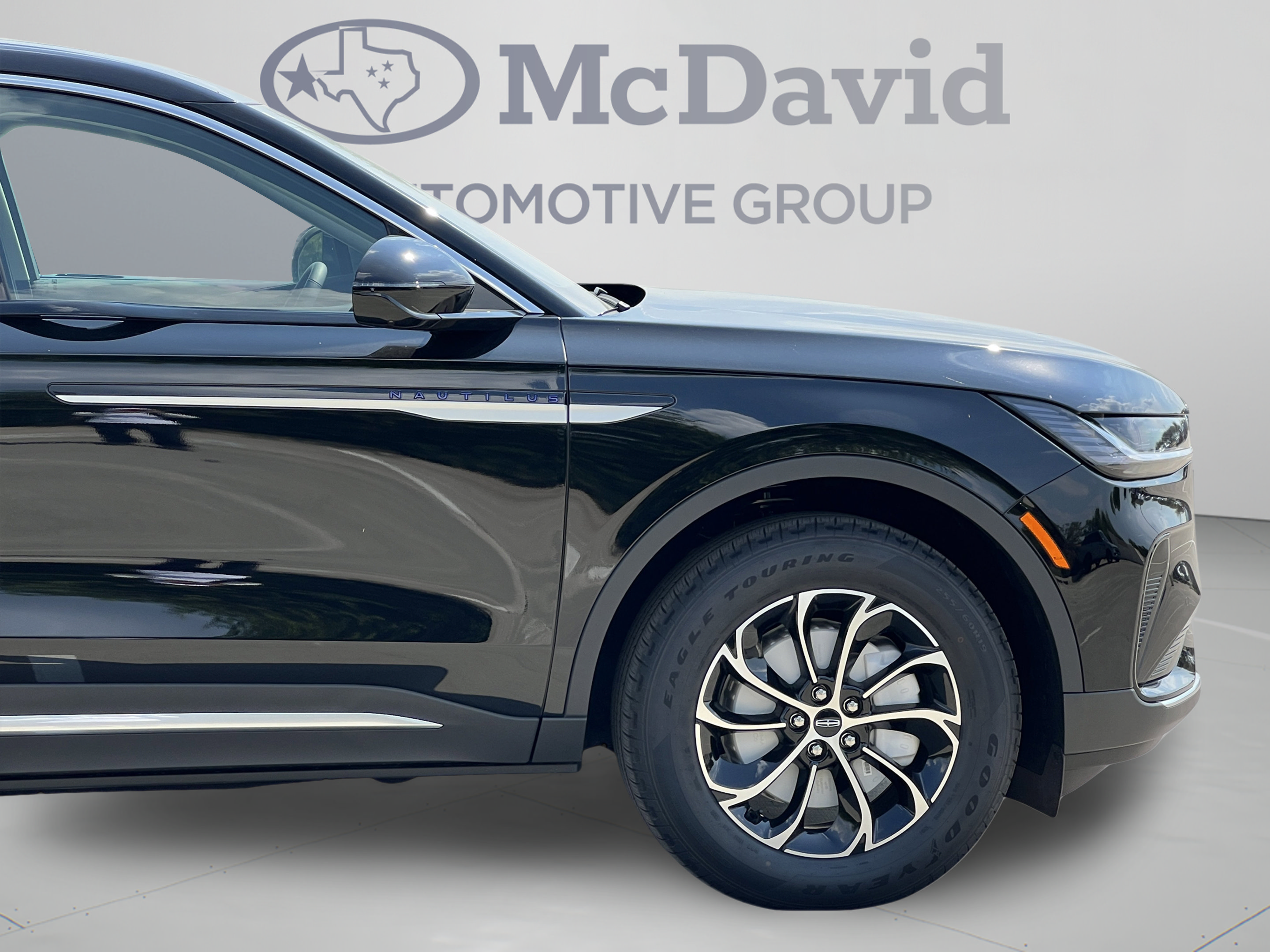 New 2025 Lincoln Nautilus Premier w/ Equipment Group 102A AWD/4WD image 35