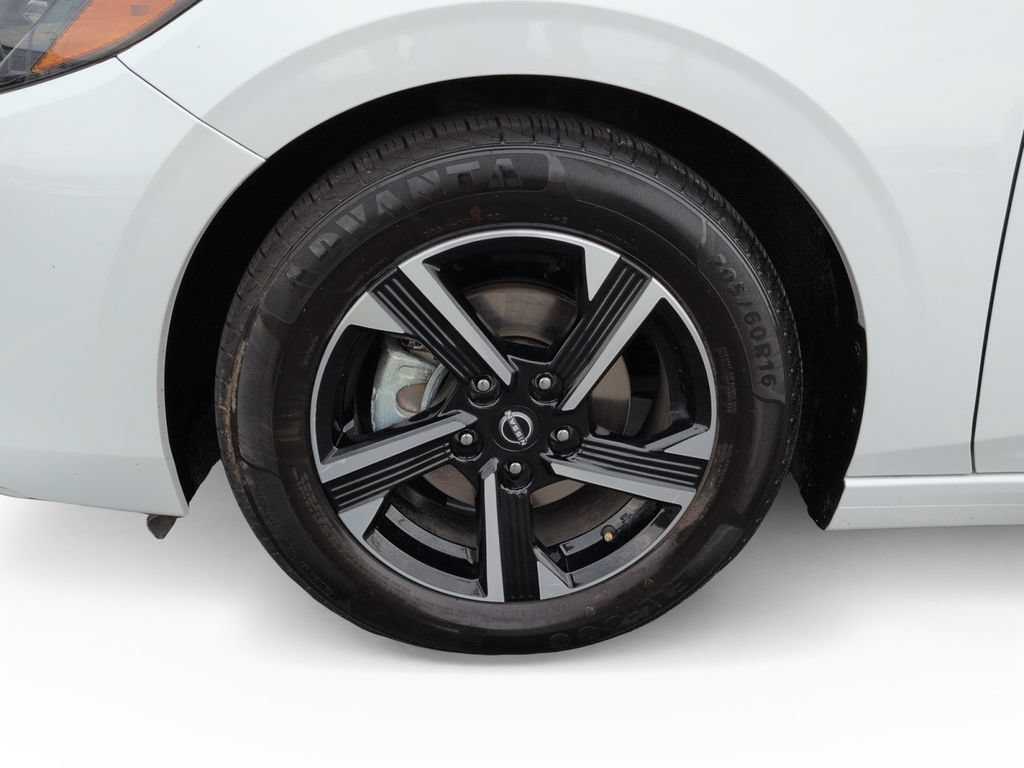 Used 2025 Nissan Sentra SV FWD image 28