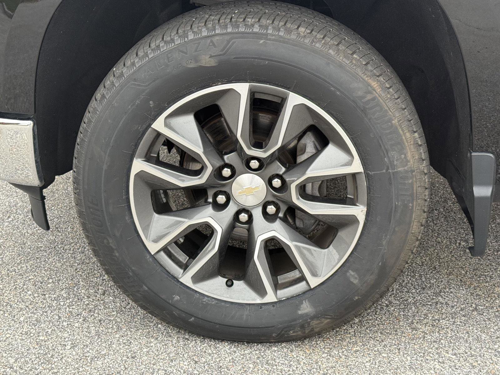 Used 2022 Chevrolet Silverado 1500 LT image 9