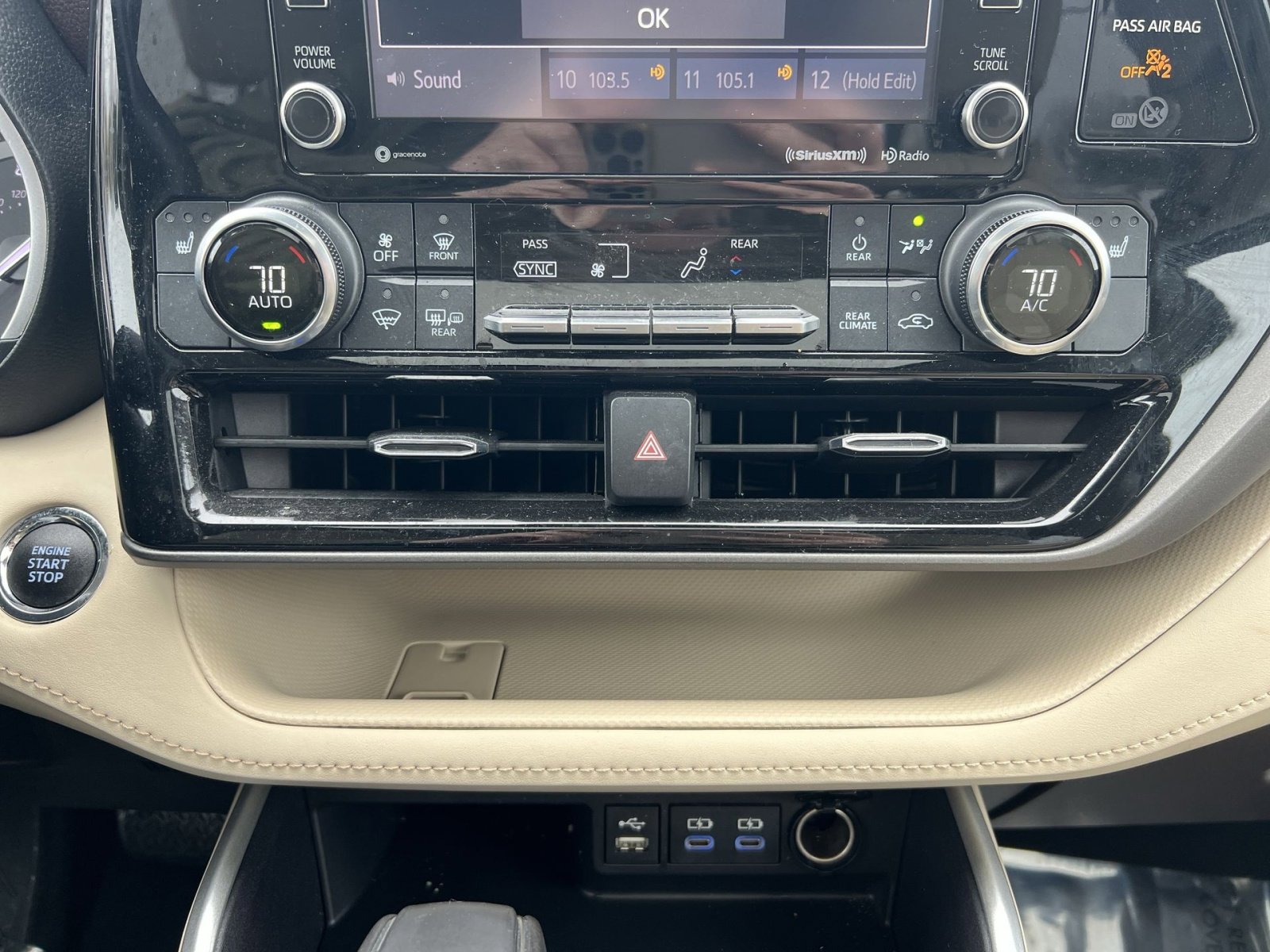 Used 2022 Toyota Highlander XLE image 20