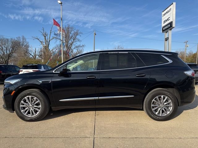 Used 2023 Buick Enclave Essence image 6