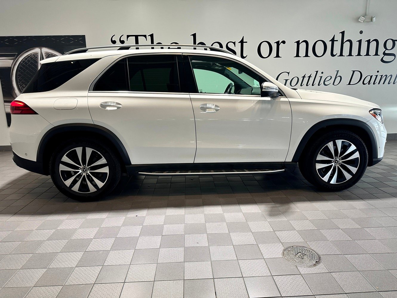 Certified 2024 Mercedes-Benz GLE 350 4MATIC image 3