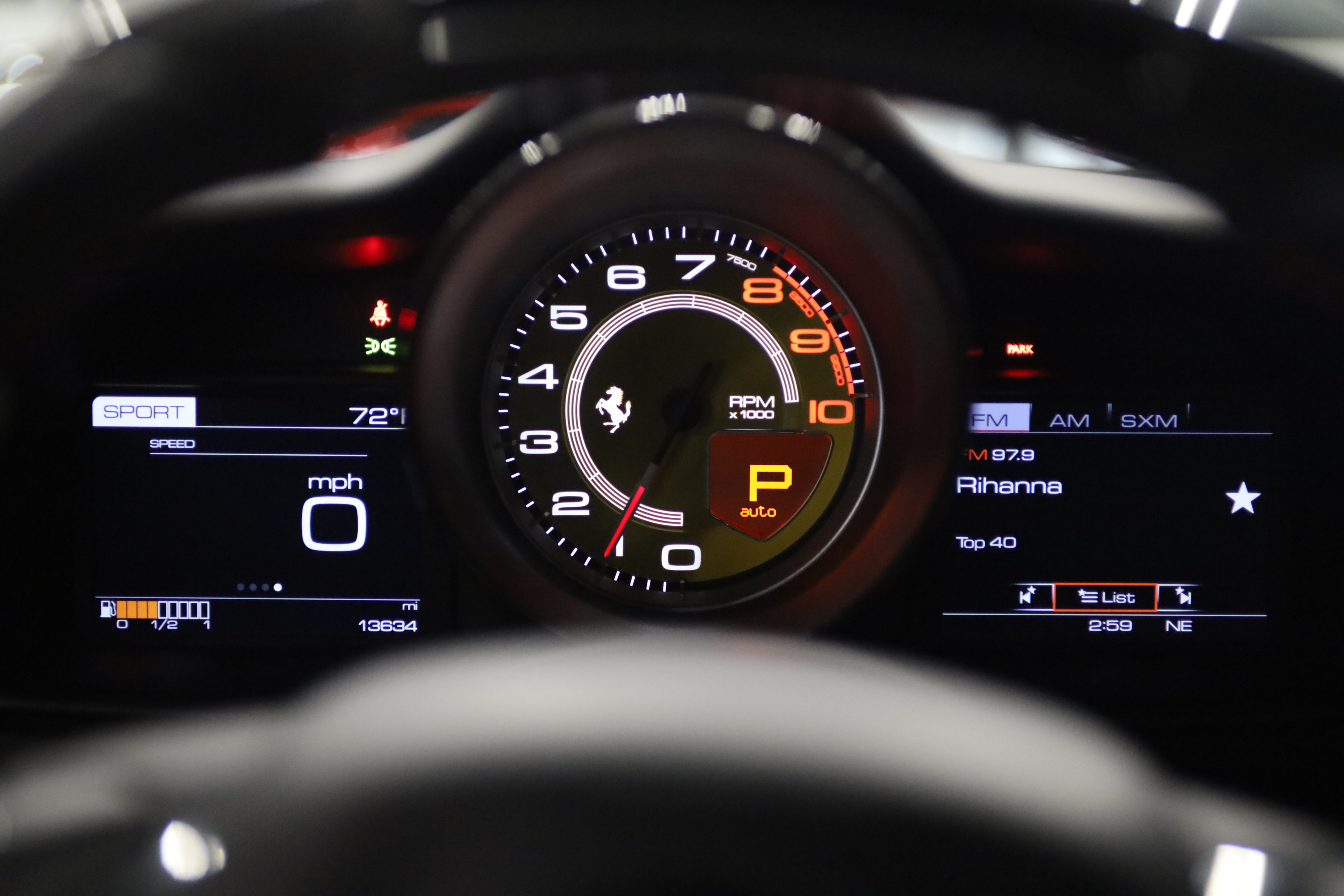 Used 2016 Ferrari 488 GTB RWD image 22