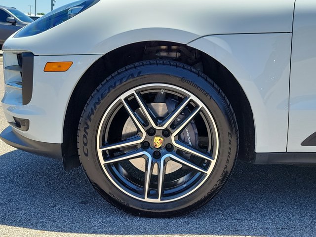 Certified 2021 Porsche Macan AWD/4WD image 11