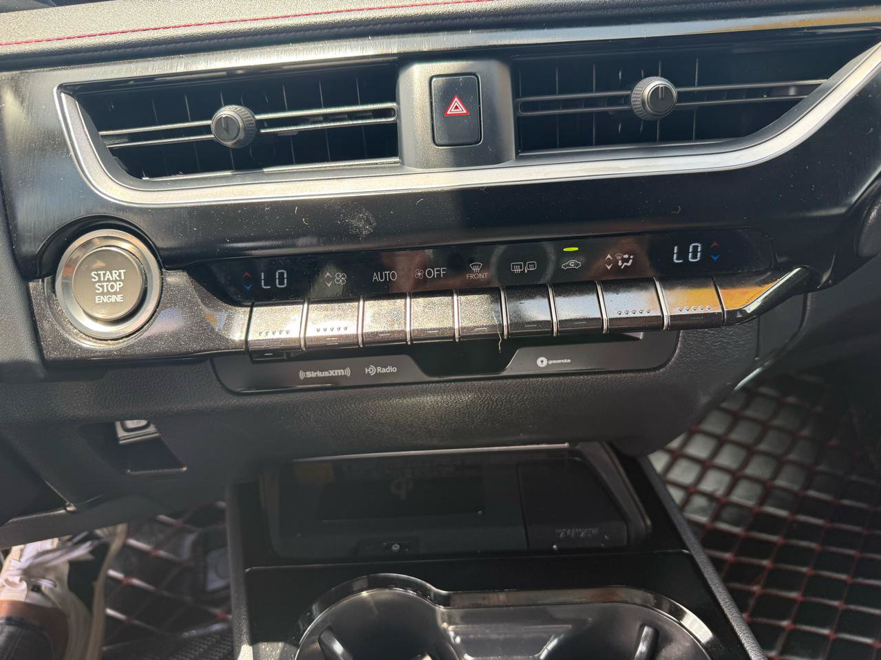 Used 2022 Lexus UX 200 F Sport w/ Accessory Package (Z2) FWD image 22