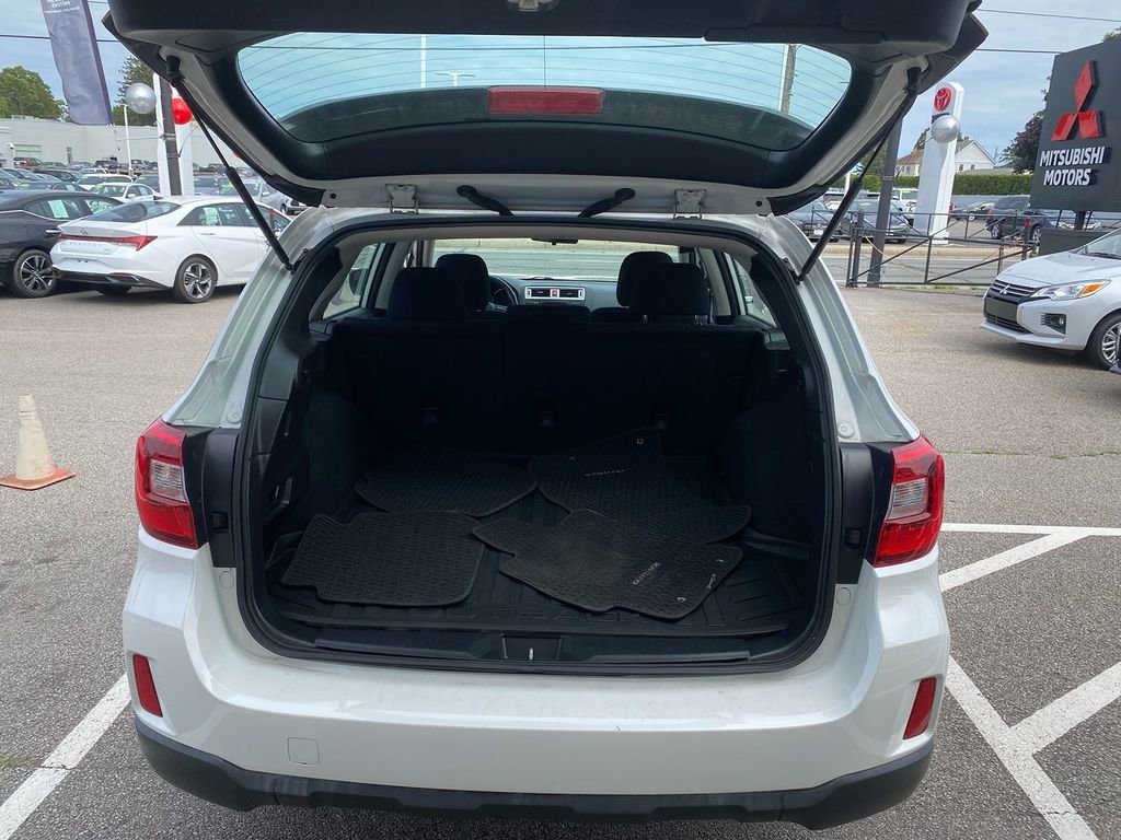 Used 2017 Subaru Outback 2.5i image 12