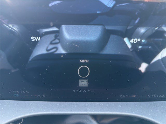 Certified 2025 Lincoln Aviator Reserve w/ Equipment Group 201A image 14