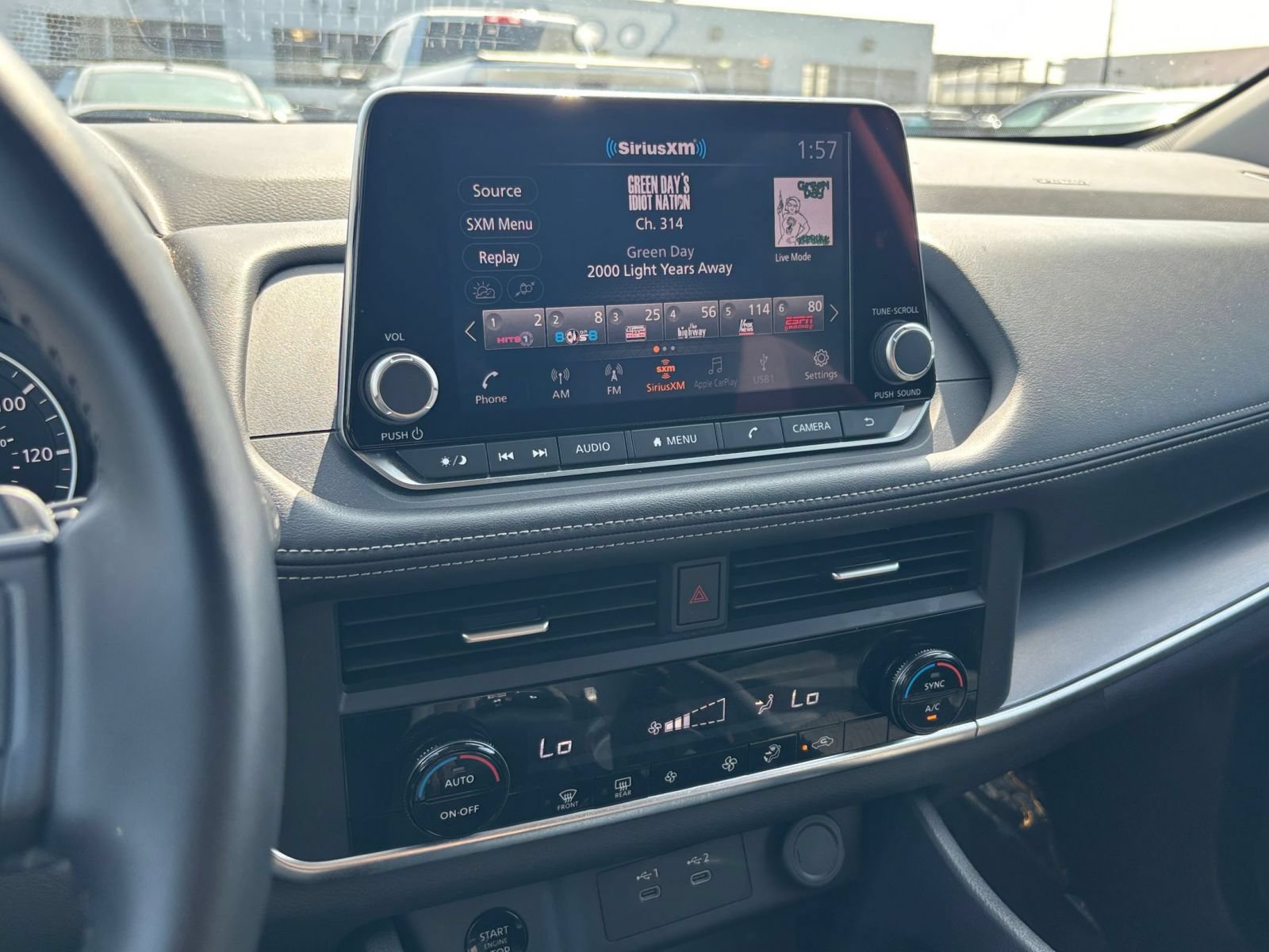 Used 2025 Nissan Rogue SV FWD image 19