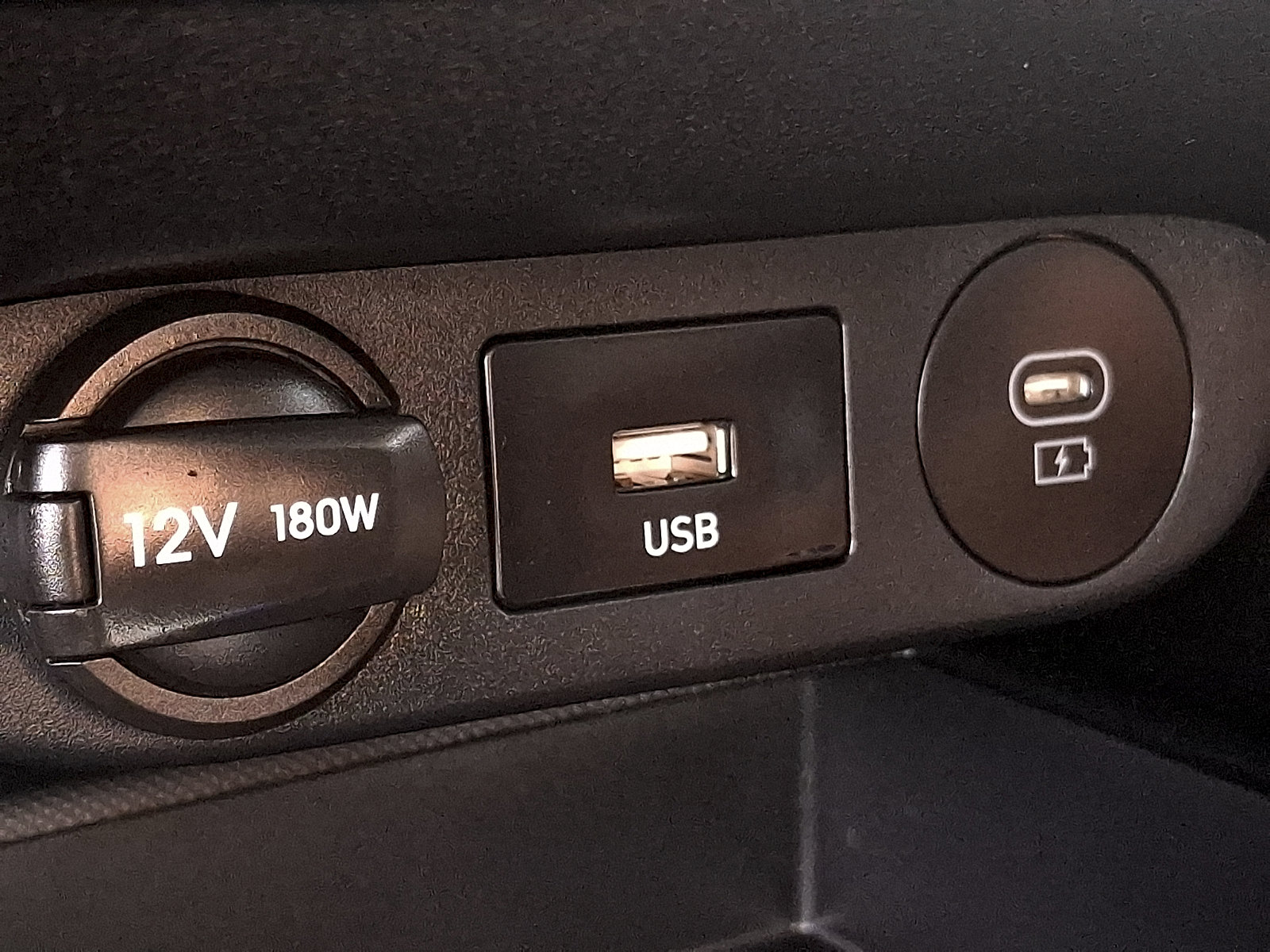 Used 2024 Hyundai Elantra SEL FWD image 24