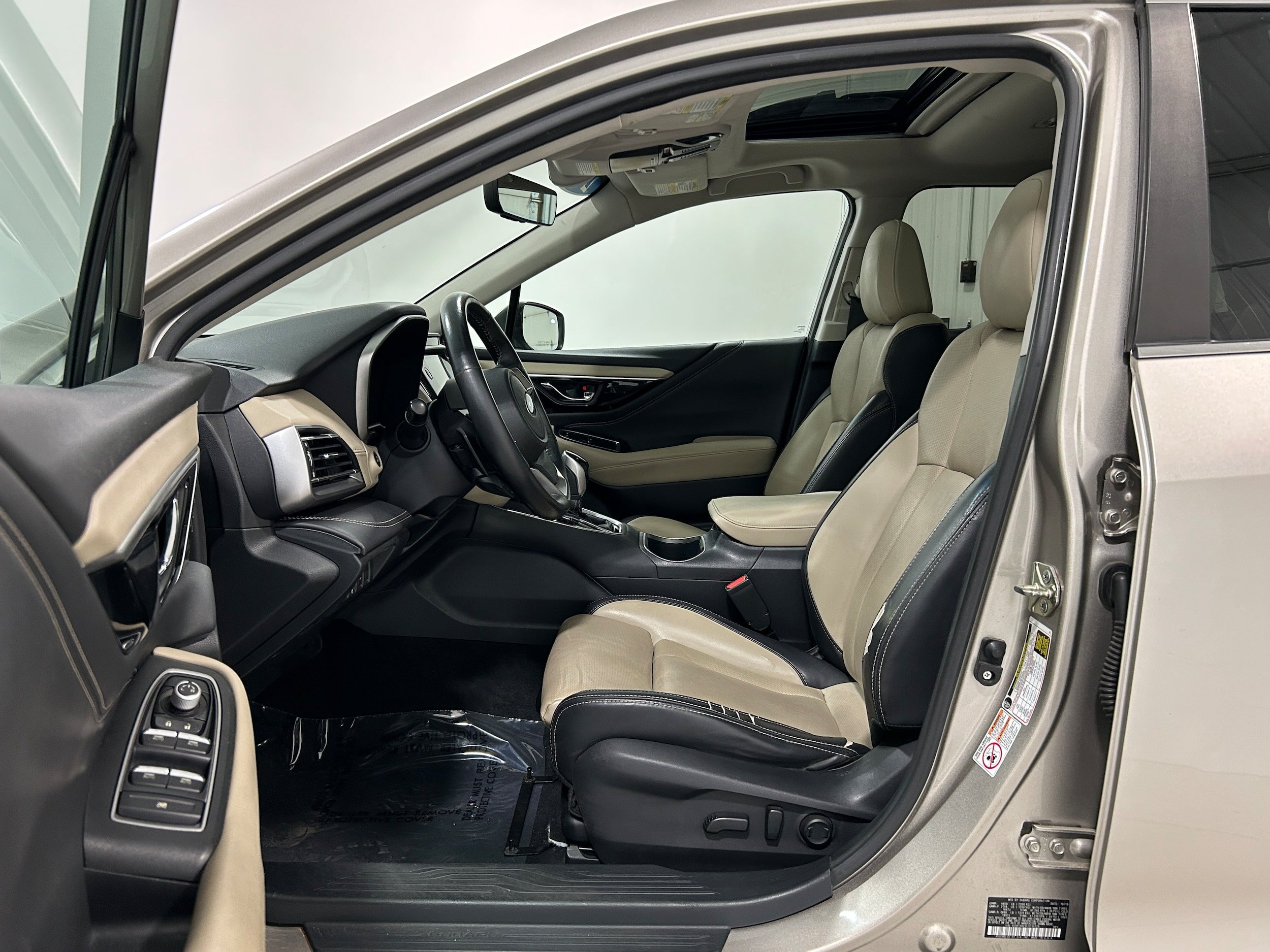 Used 2020 Subaru Outback Limited w/ Popular Package #2 AWD/4WD image 4