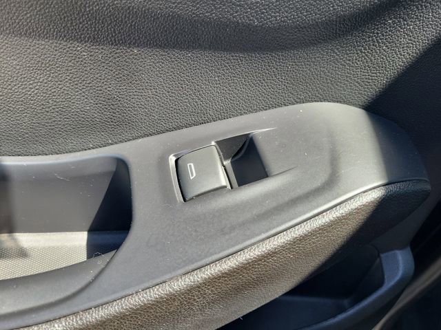 Used 2022 Chevrolet Traverse LS FWD image 16