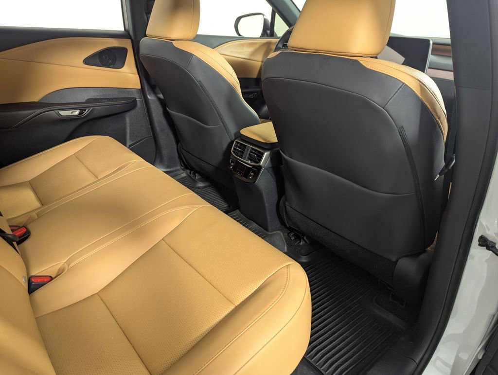 Used 2025 Lexus RX 350 Premium Plus w/ Accessory Package (K3) image 34