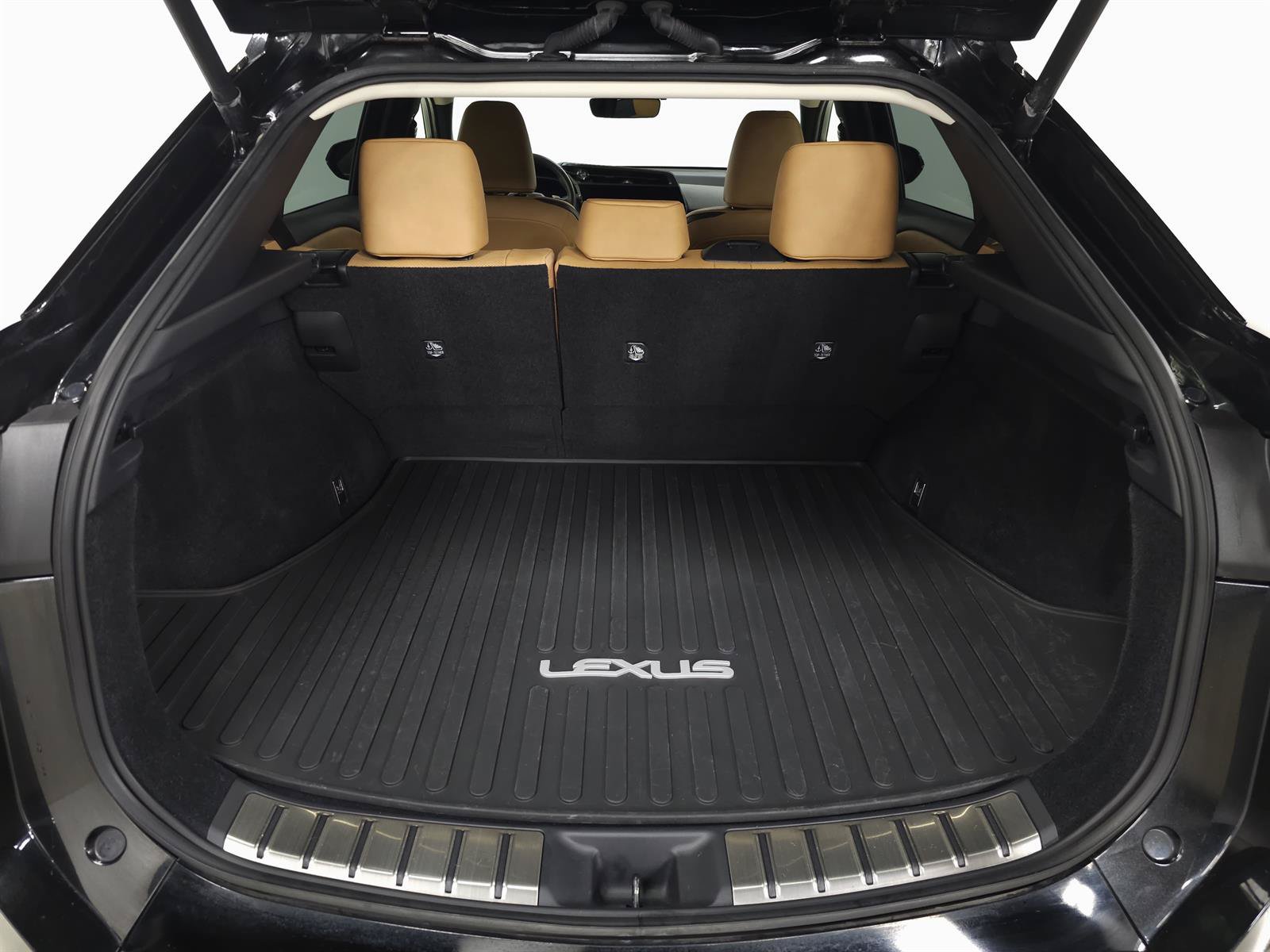 Certified 2023 Lexus RZ 450e Premium w/ Technology Package AWD/4WD image 8