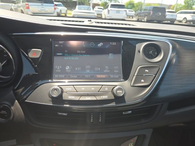 Used 2020 Buick Envision Essence FWD image 35