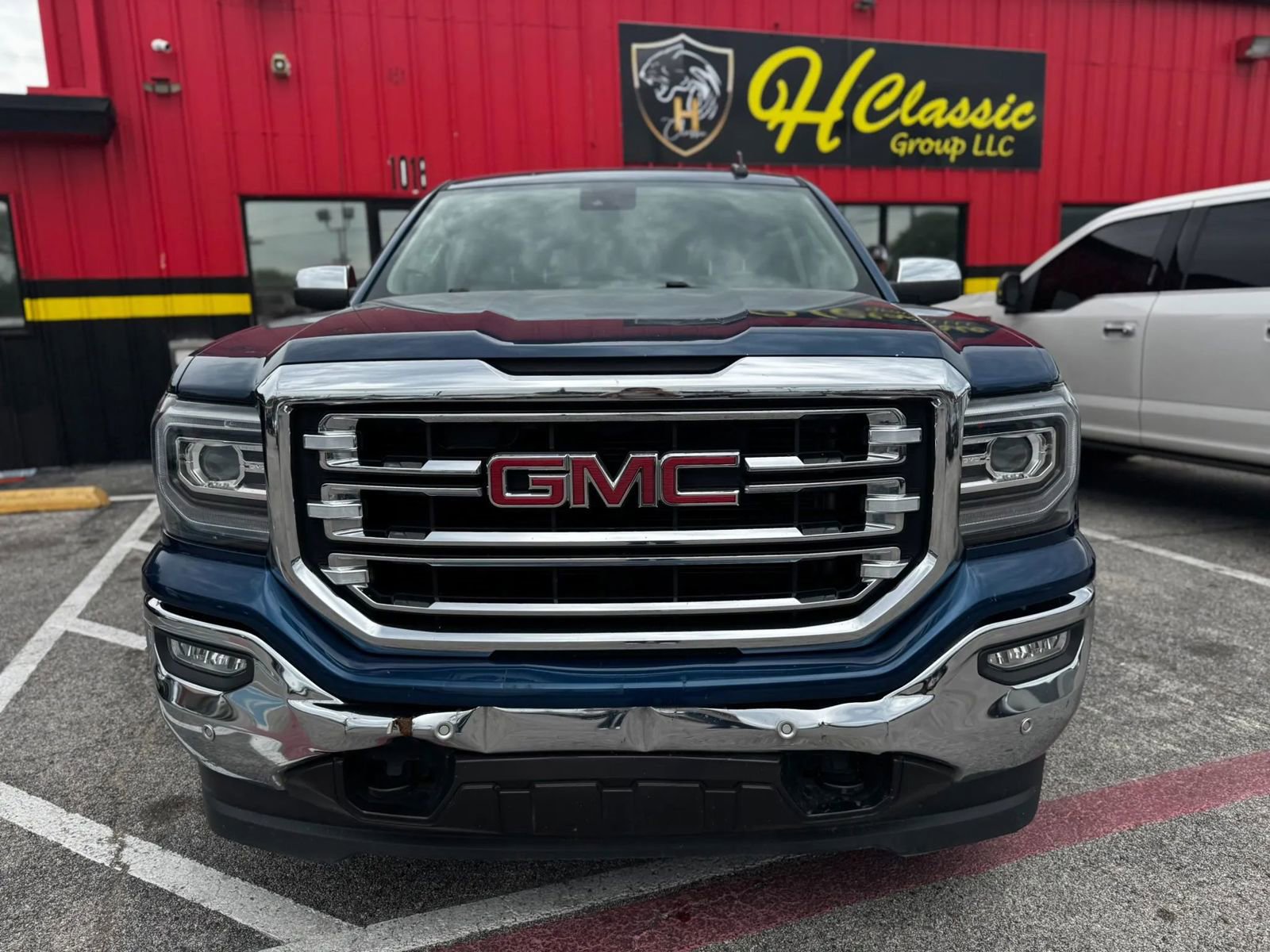Used 2018 GMC Sierra 1500 SLT AWD/4WD image 10