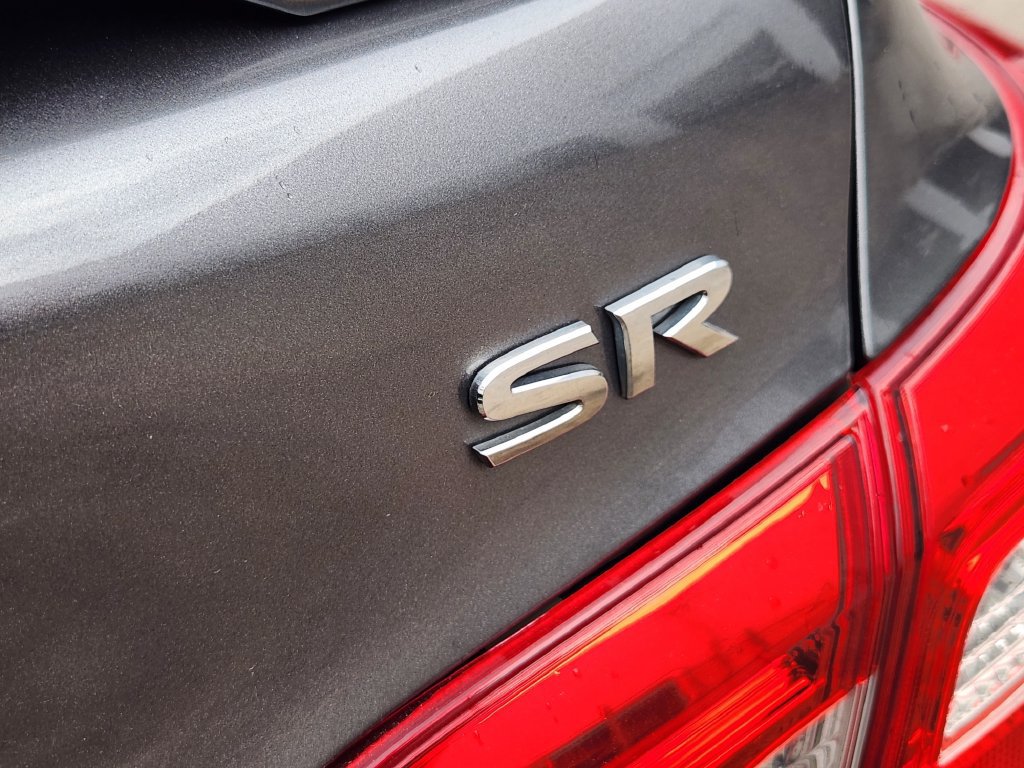 Used 2016 Nissan Sentra SR FWD image 6