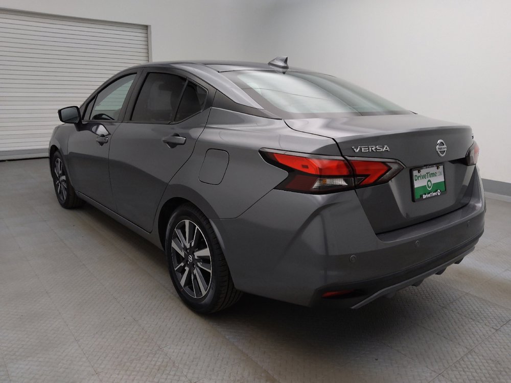 Used 2021 Nissan Versa SV FWD image 5