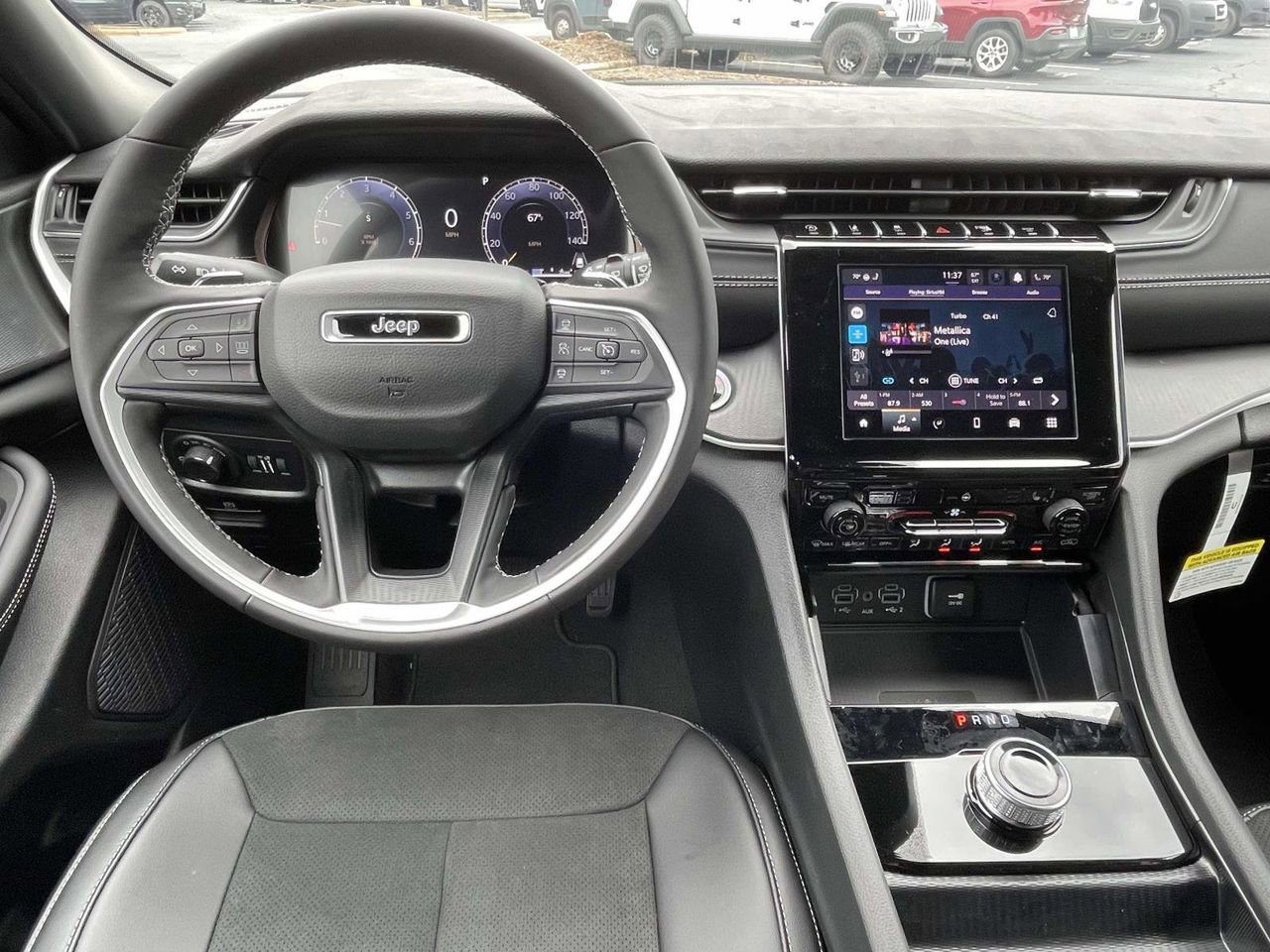 New 2025 Jeep Grand Cherokee Altitude image 11