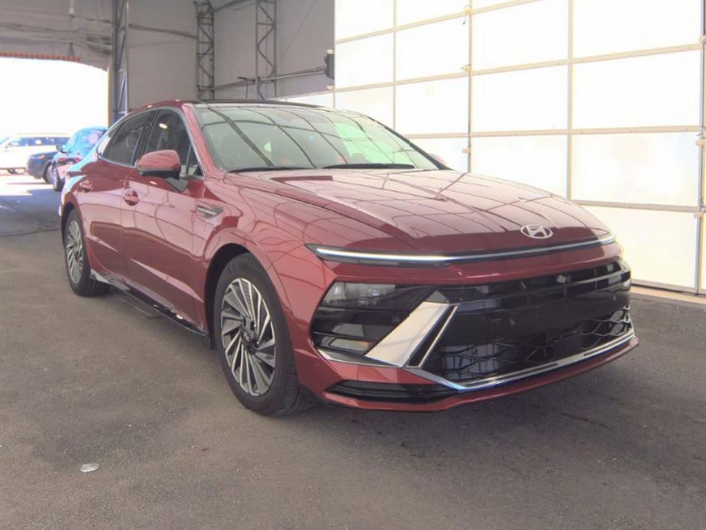 Used 2024 Hyundai Sonata Limited FWD image 4