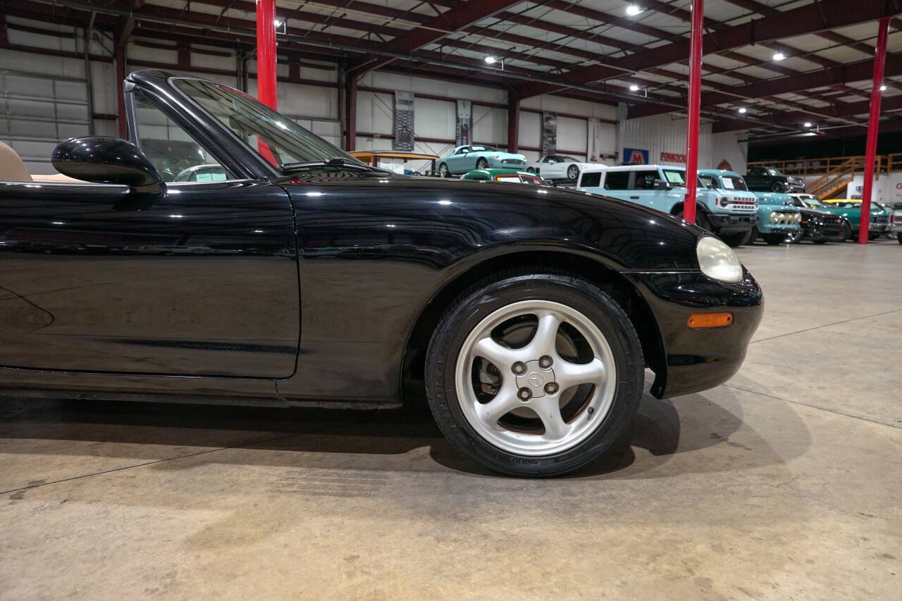 Used 1999 MAZDA MX-5 Miata RWD image 11