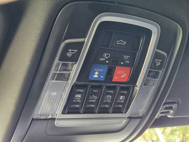 Used 2024 RAM 1500 Laramie AWD/4WD image 37