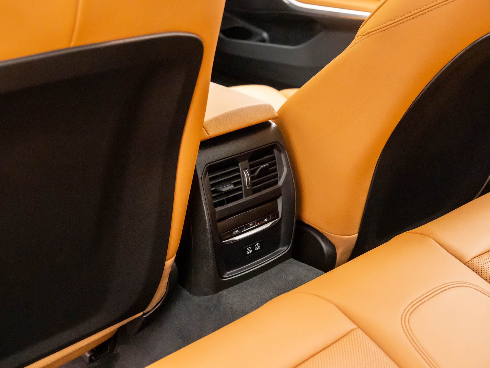 Certified 2024 BMW 330i xDrive Sedan image 17