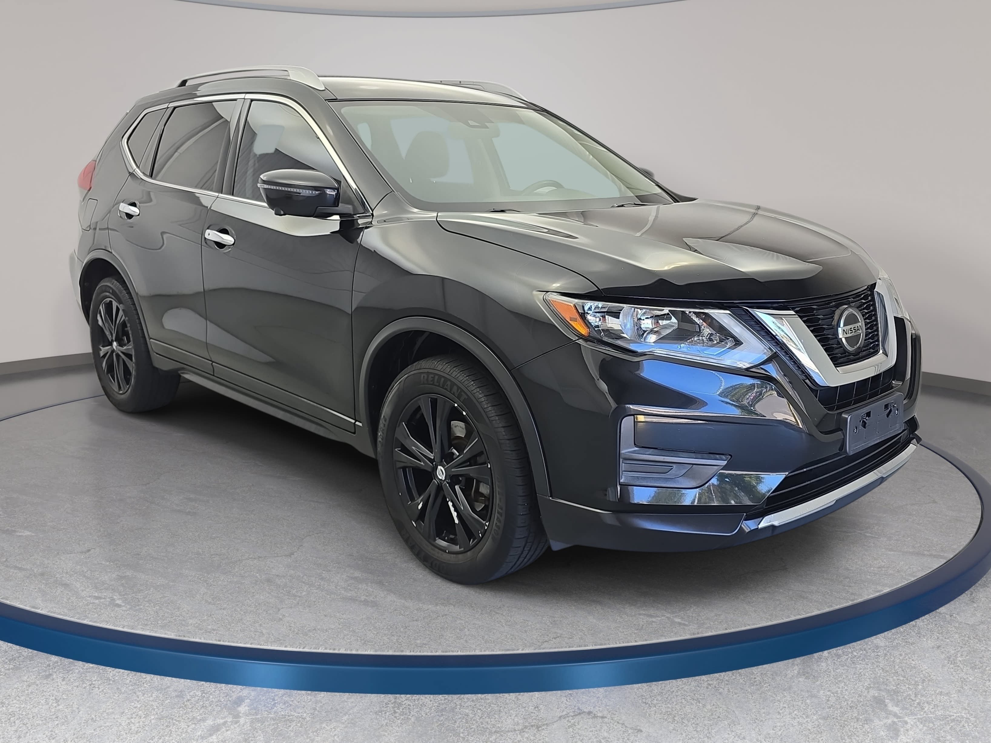 Used 2019 Nissan Rogue SV w/ Premium Package AWD/4WD image 3