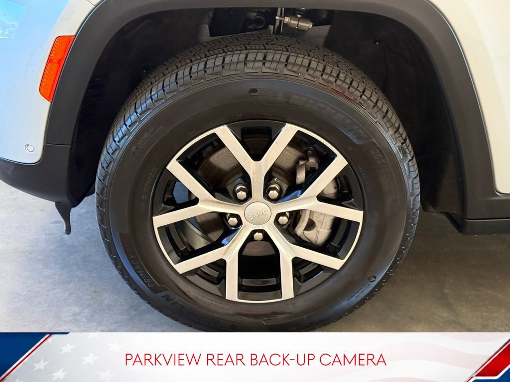 Used 2025 Jeep Grand Cherokee Limited w/ Luxury Tech Group II AWD/4WD image 10