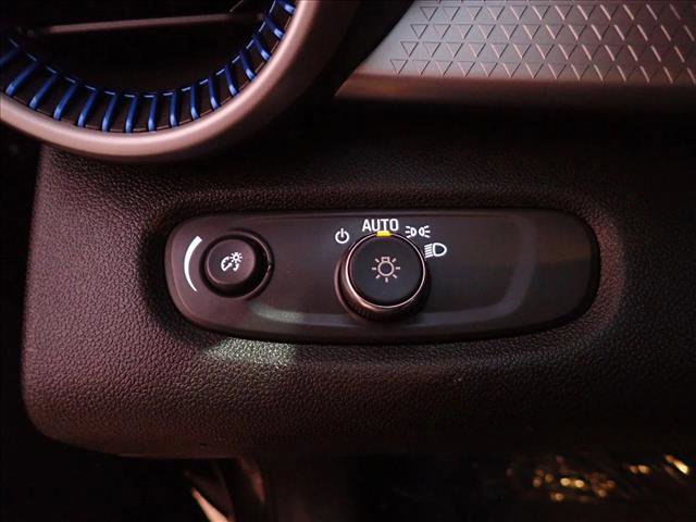 Used 2024 Chevrolet Trax LS w/ LS Convenience Package image 13