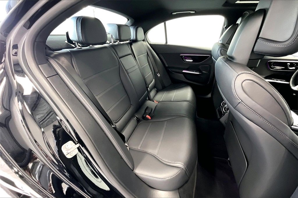 Used 2025 Mercedes-Benz C 300 Sedan image 19