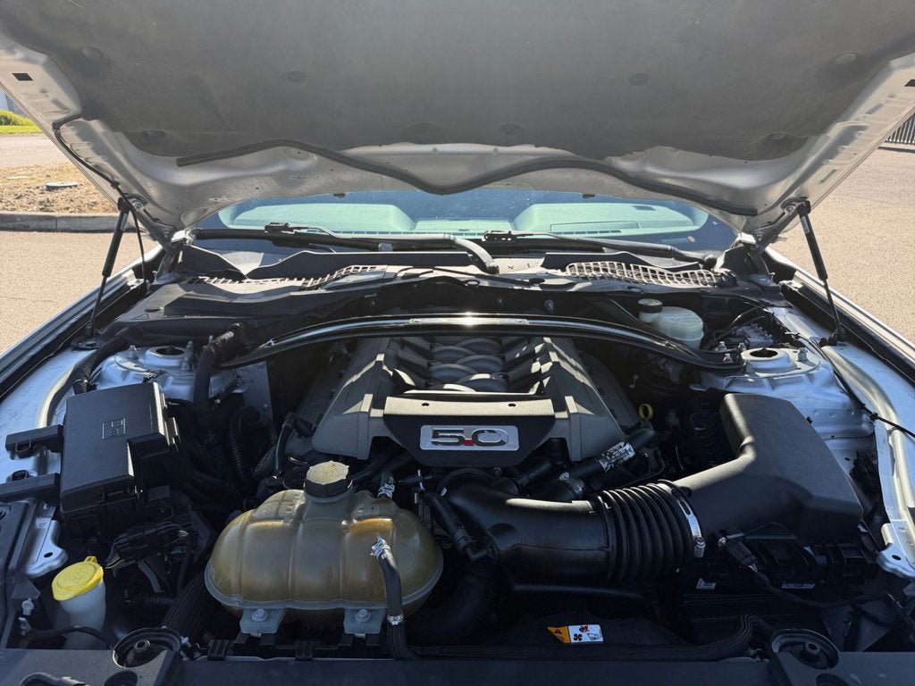 Used 2017 Ford Mustang GT Premium w/ Equipment Group 401A RWD image 29