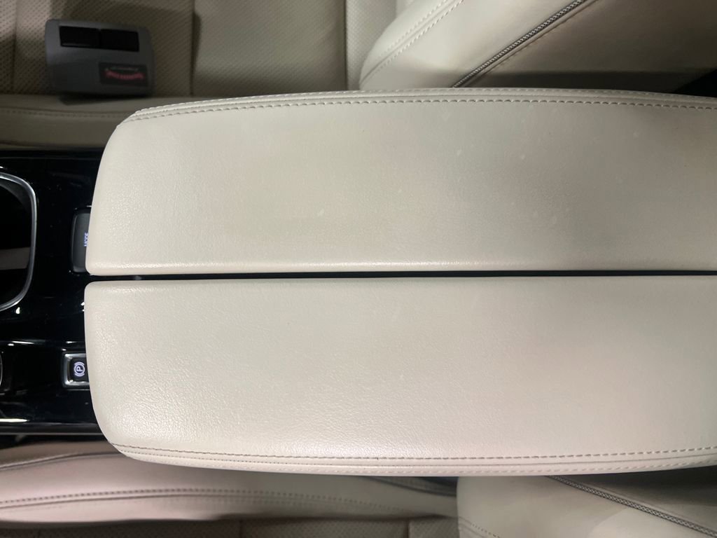 Certified 2021 Buick Envision Essence w/ Technology Package I AWD/4WD image 27