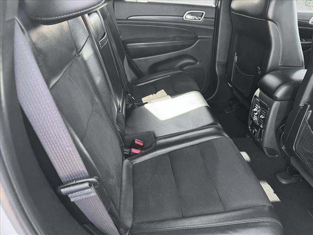 Used 2021 Jeep Grand Cherokee Laredo X AWD/4WD image 18