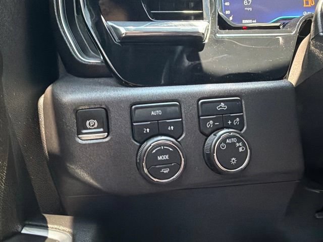 Used 2024 Chevrolet Silverado 1500 LT AWD/4WD image 38
