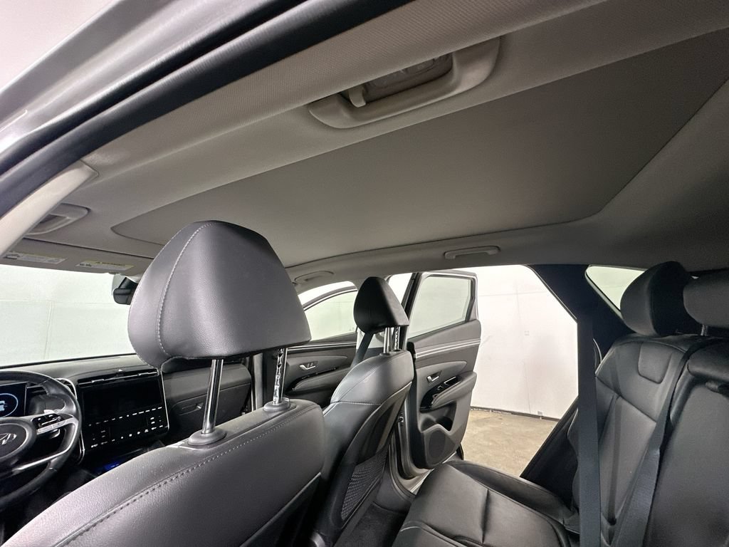 Used 2024 Hyundai Tucson Limited AWD/4WD image 13