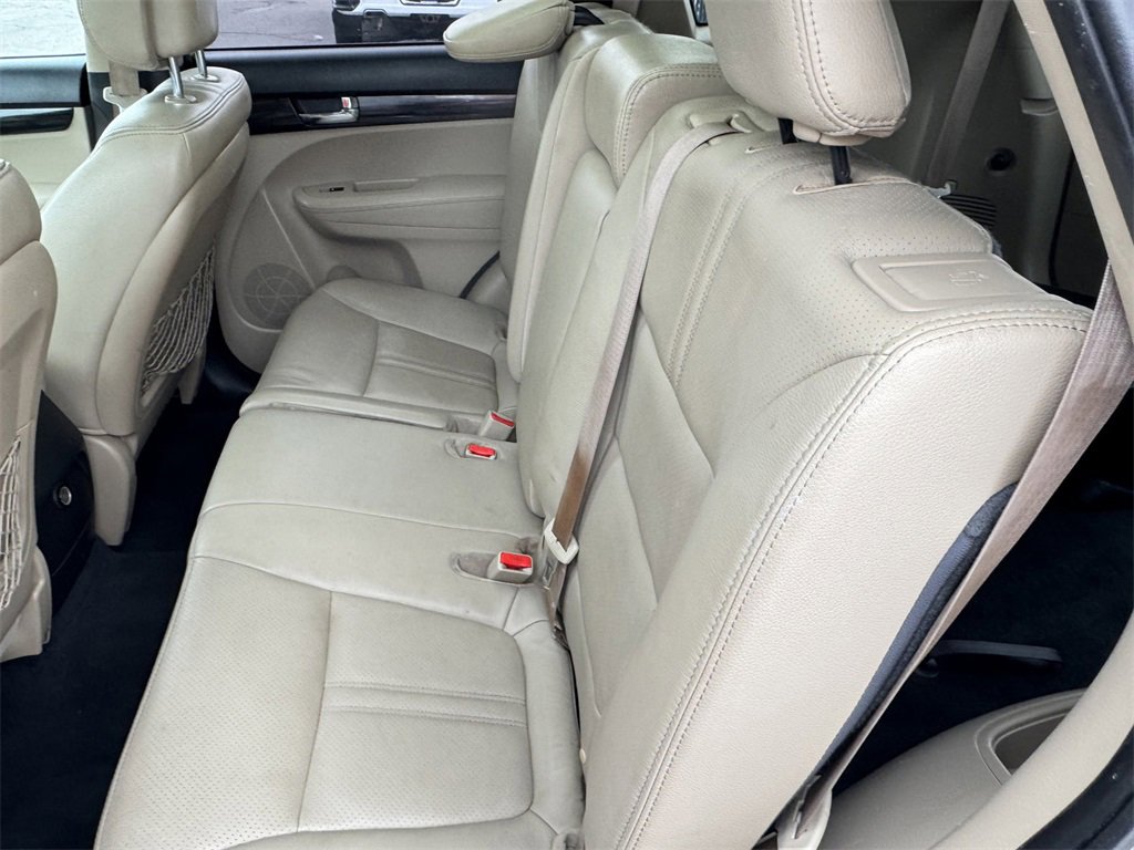 Used 2011 Kia Sorento EX w/ Premium Pkg image 23