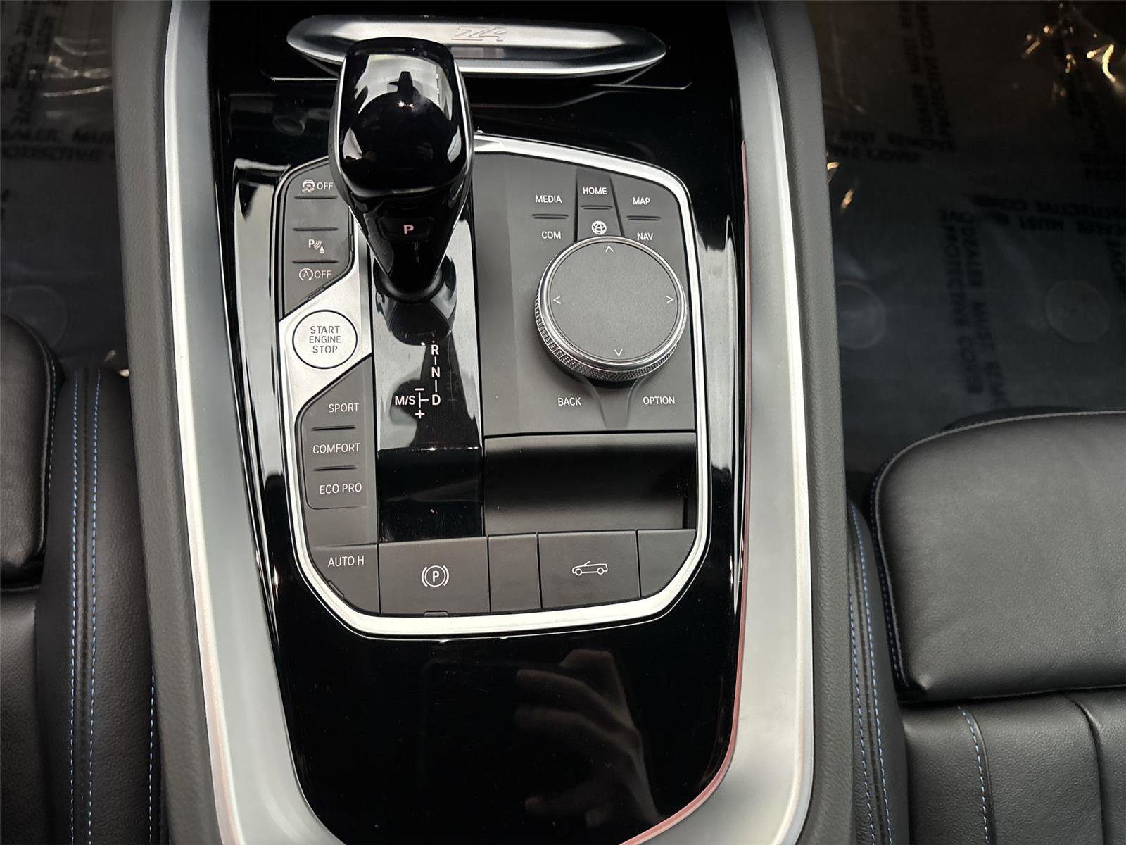 Used 2024 BMW Z4 M40i w/ Premium Package image 23