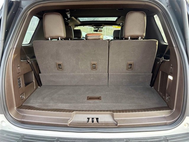 Used 2024 Ford Expedition King Ranch image 16