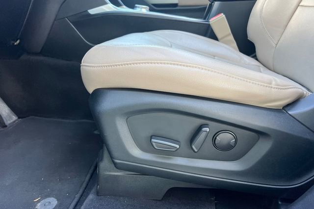 Used 2021 Ford Explorer Limited w/ Equipment Group 301A image 13