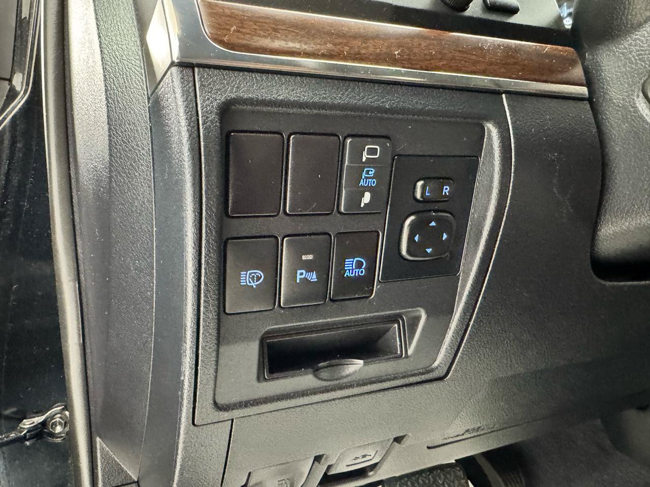 Used 2021 Toyota Land Cruiser AWD/4WD image 18