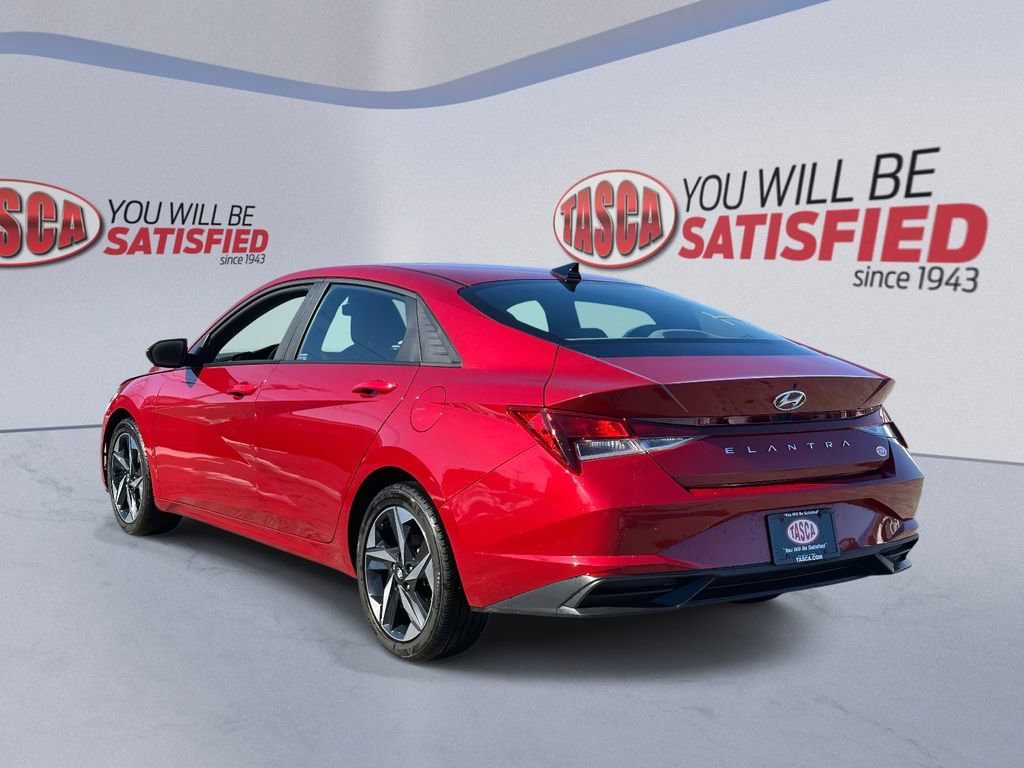Used 2023 Hyundai Elantra SEL w/ Convenience Package image 6