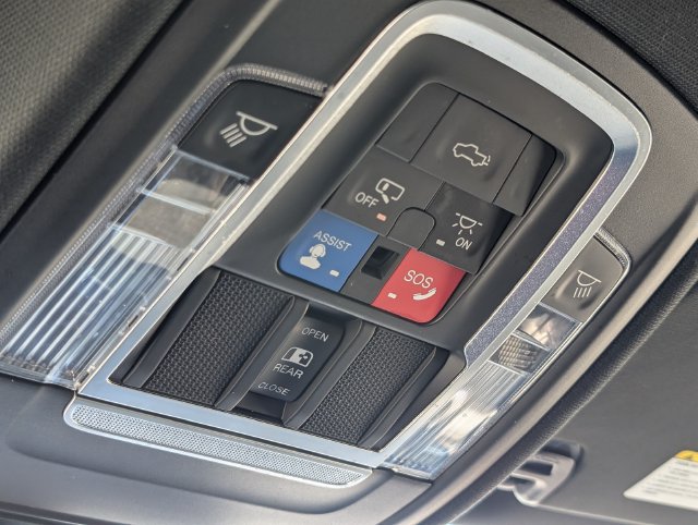 Used 2019 RAM 1500 Laramie w/ Sport Appearance Package