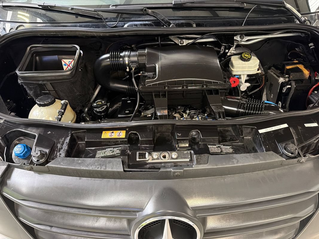 Used 2019 Mercedes-Benz Sprinter 170 Cargo image 45