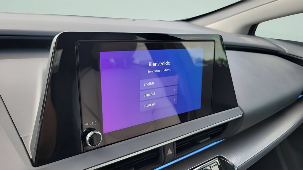 Certified 2026 Toyota Prius XLE FWD image 17