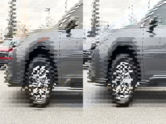 Used 2025 Subaru Outback Premium image 9