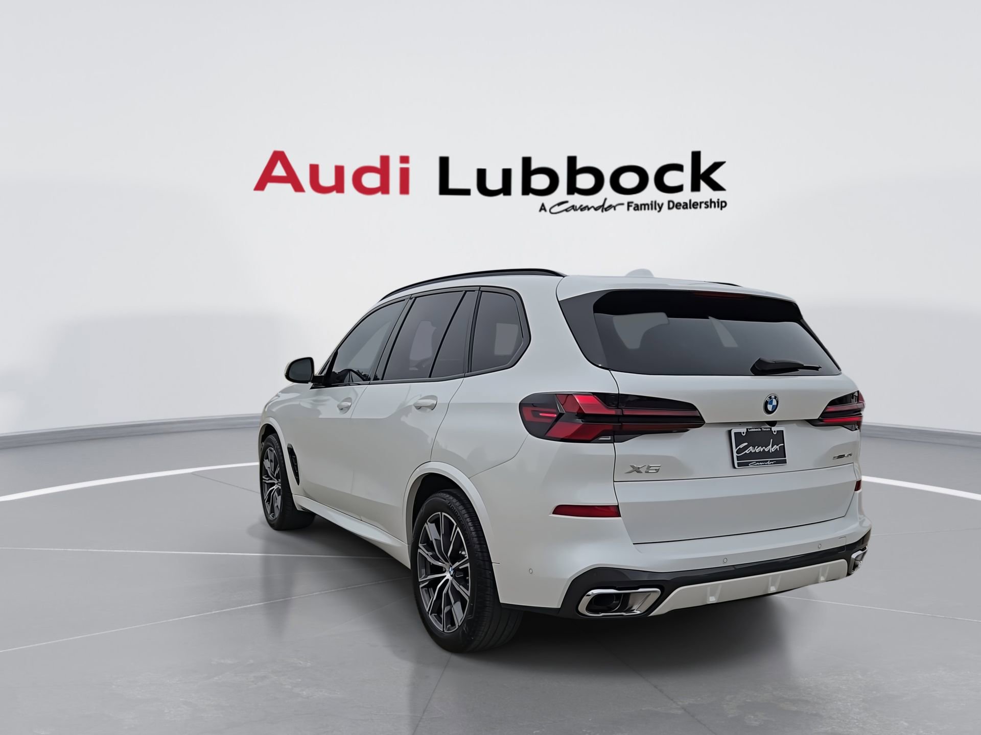 Used 2026 BMW X5 sDrive40i w/ M Sport Package RWD image 7