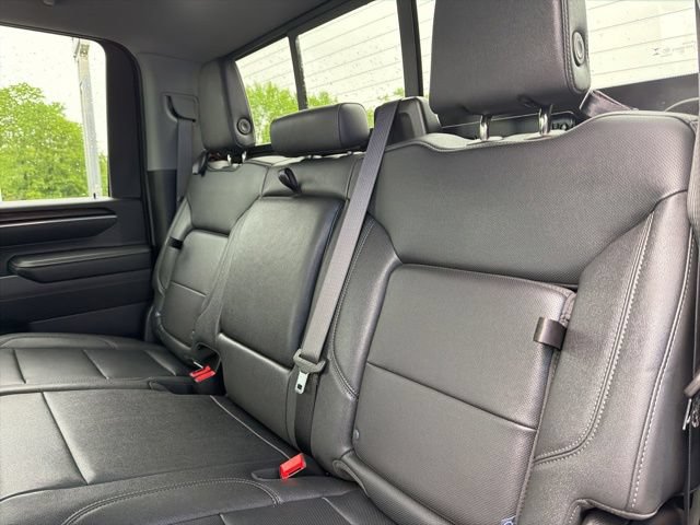 Used 2025 GMC Sierra 2500 SLT w/ SLT Premium Package AWD/4WD image 22